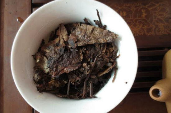 藏茶年限越久越好吗_藏茶有保质期限吗？