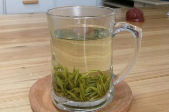十大抗癌防癌效果最好的茶叶排行榜，抗癌第一名是绿茶！