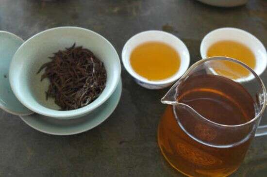 蜂蜜红茶禁忌，喝蜂蜜红茶的功效与禁忌