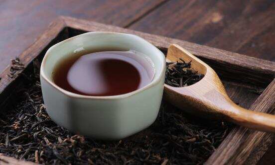 喝红茶有什么副作用（喝红茶的注意事项）