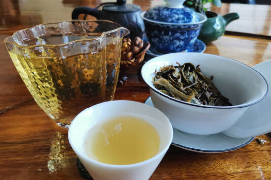 六堡茶与普洱茶的区别_六堡茶和普洱茶哪个好？