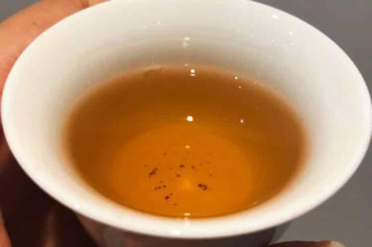 一喝茶就尿频正常吗_喝茶尿多是有坏处吗？
