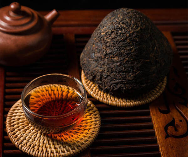 黑茶浑身是“宝”,难怪越来越多的茶友开始喝黑茶!