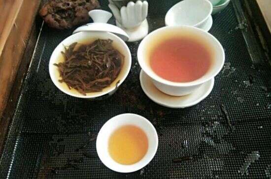 最刮油脂的茶是红茶还是绿绿茶和红茶谁最刮油脂？