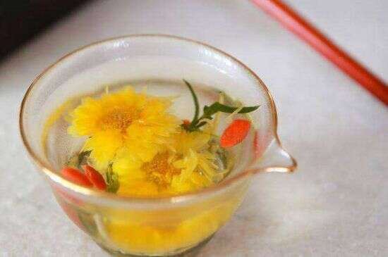 养生壶煮茶的各种配方夏季_养生壶适合煮什么茶？