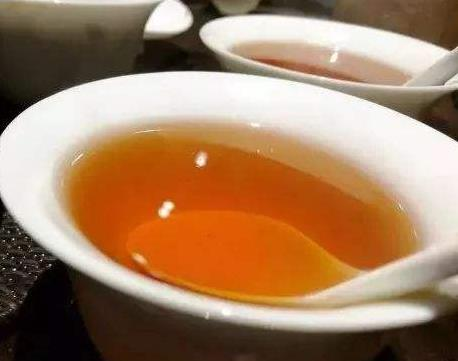 夏天适合喝岩茶吗？