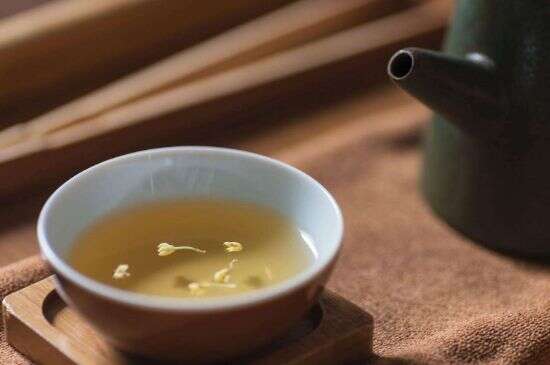 冷水泡茶的副作用，凉水泡茶有什么危害吗？