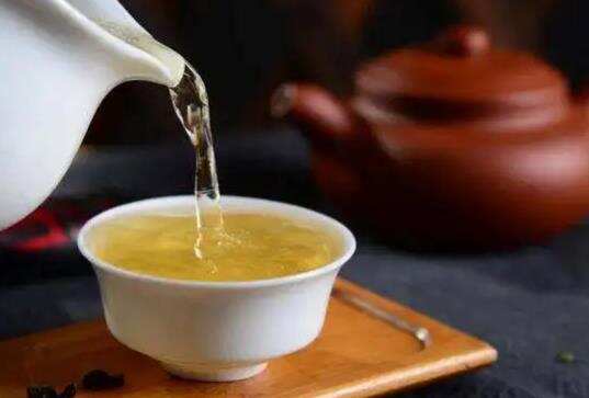 青茶的功效与作用_青茶有哪些品种？