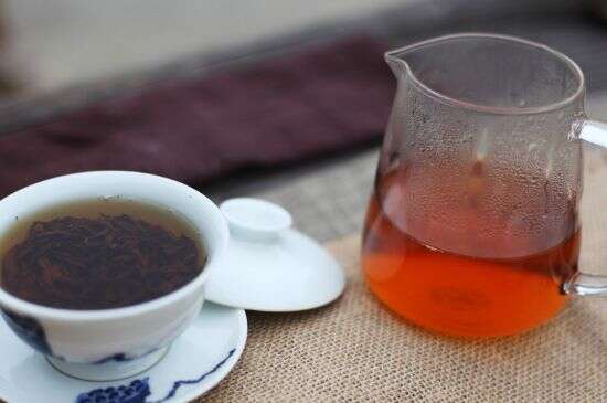 红茶有6年了还能喝不_过期红茶未必不能喝！