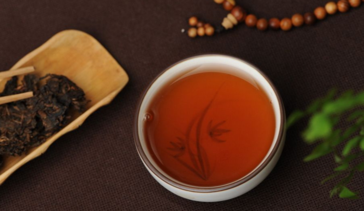 为什么年份越久的普洱熟茶汤越丝滑？