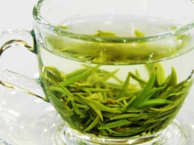 【茶功效】龙山绿茶是什么茶 龙山绿茶的功效与泡法