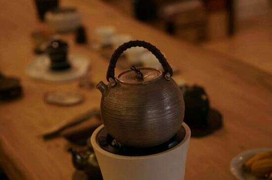 蒸茶和煮茶还有泡茶有什么区别_泡茶煮茶蒸茶哪个好喝？