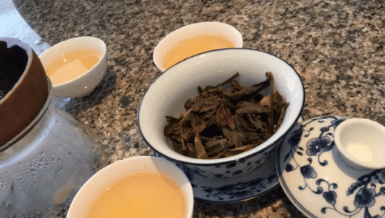 红茶如何做出去的 红茶怎样采摘 怎么制作