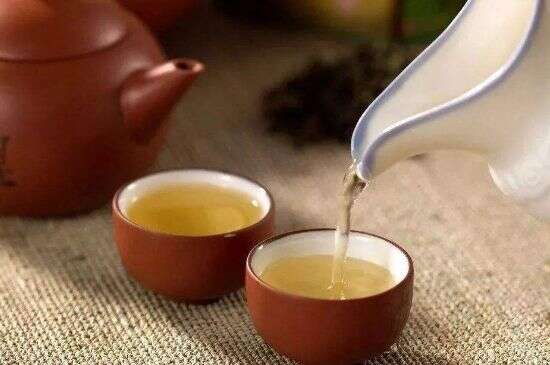 喝茶叶茶的好处和坏处_常喝茶有什么好处和坏处？