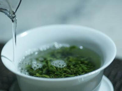 【茶功效】汉中绿茶的功效与作用 喝汉中绿茶的好处