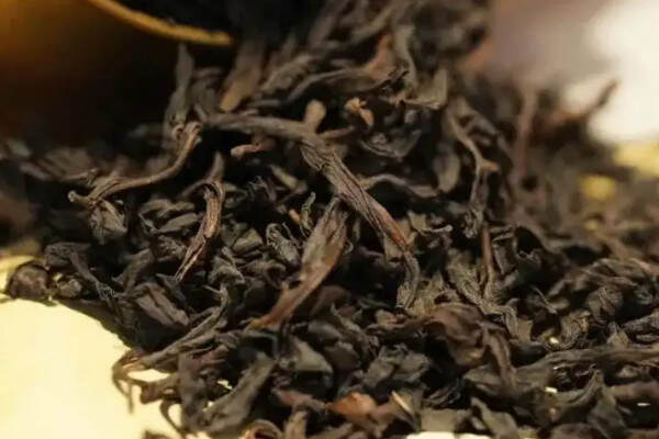 武夷岩茶属于什么茶？武夷山的岩茶是什么茶？