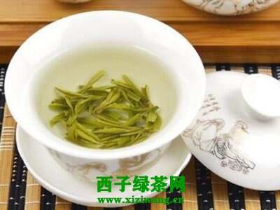 【茶功效】龙井绿茶的功效与作用 喝龙井绿茶的好处有哪些