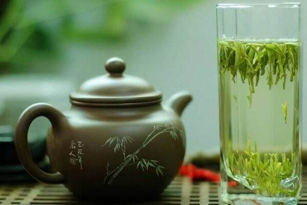 绿茶和红茶区别_什么茶是绿茶什么茶是红茶
