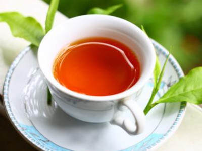 红茶和绿茶功效对比？红茶和绿茶哪个减肥效果好
