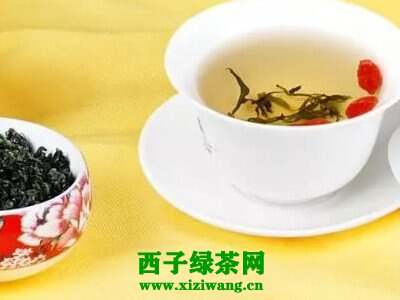 【茶功效】枸杞子配绿茶的功效与作用 绿茶和什么一起泡不寒