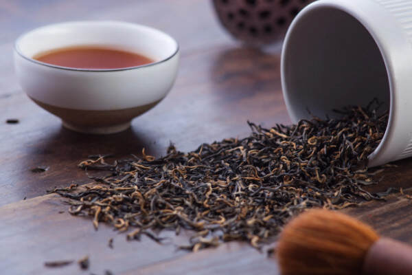红茶和绿茶的区别_红茶和绿茶的原料一样吗