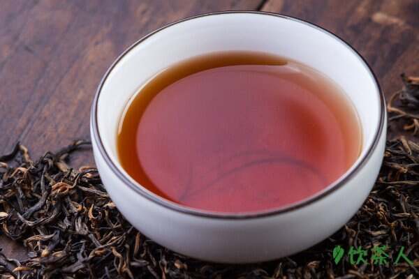红茶用多少度的水泡好_红茶一般用多少度的水泡