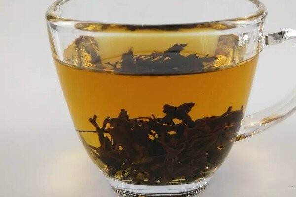 绿茶和红茶区别_什么茶是绿茶什么茶是红茶