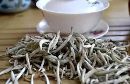 六大茶类中的茶多酚含量各是多少_各种茶叶茶多酚含量排名