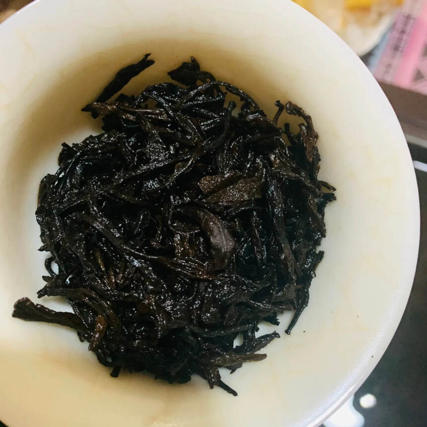 60年代易武老茶柱生茶，15公斤左右一根，老陈香栗香
