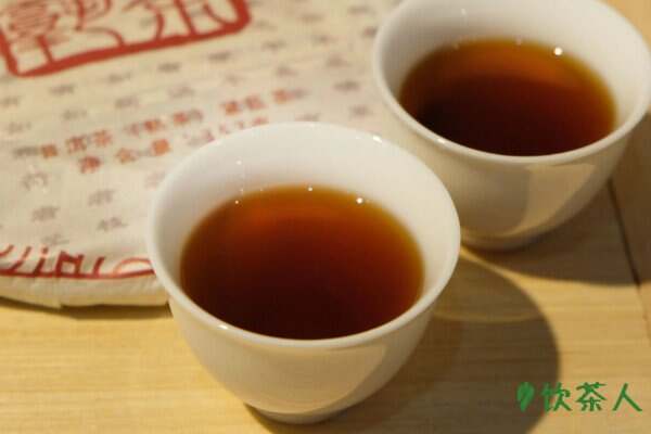 喝生普洱茶好还是熟普洱茶好，喝什么样的普洱茶最好呢