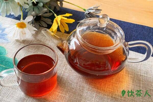 喝生普洱茶好还是熟普洱茶好，喝什么样的普洱茶最好呢