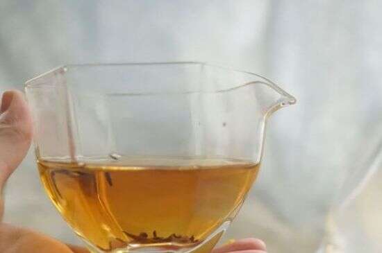 最刮油脂的茶是红茶还是绿茶，绿茶和红茶谁最刮油脂？