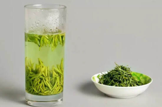 绿茶可以用100度开水泡吗