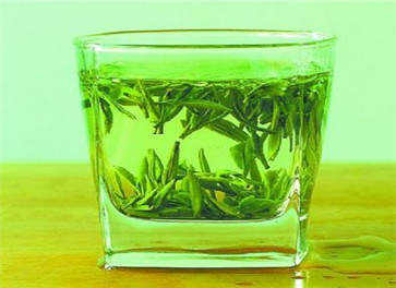 绿茶有什么作用和功效 禁忌人群