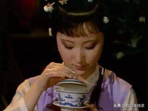 红楼梦中的六安茶和老寿眉分别指的是什么茶？