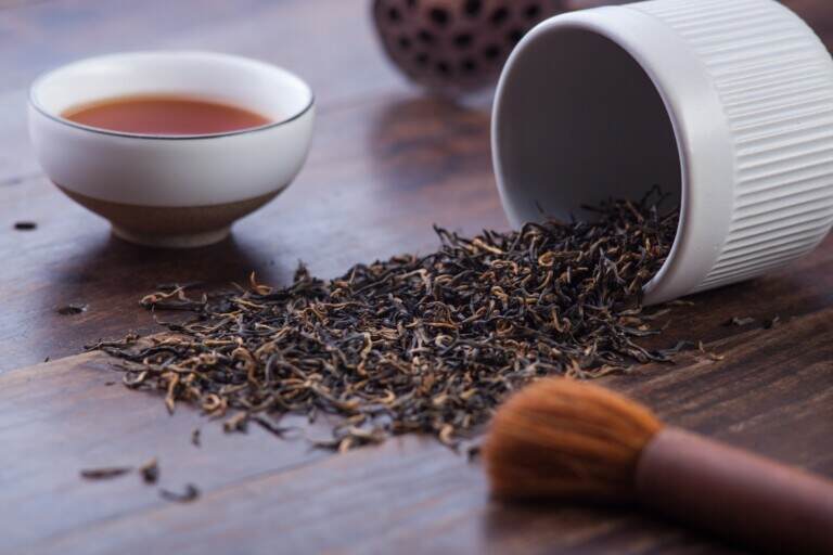 红茶是提神还是助眠？红茶的特性与功效
