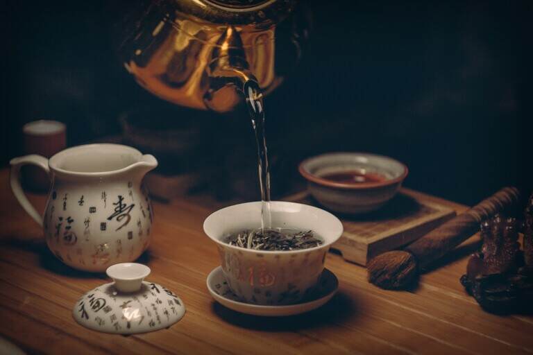 怎么喝茶才健康正确？喝茶养生的注意事项及禁忌