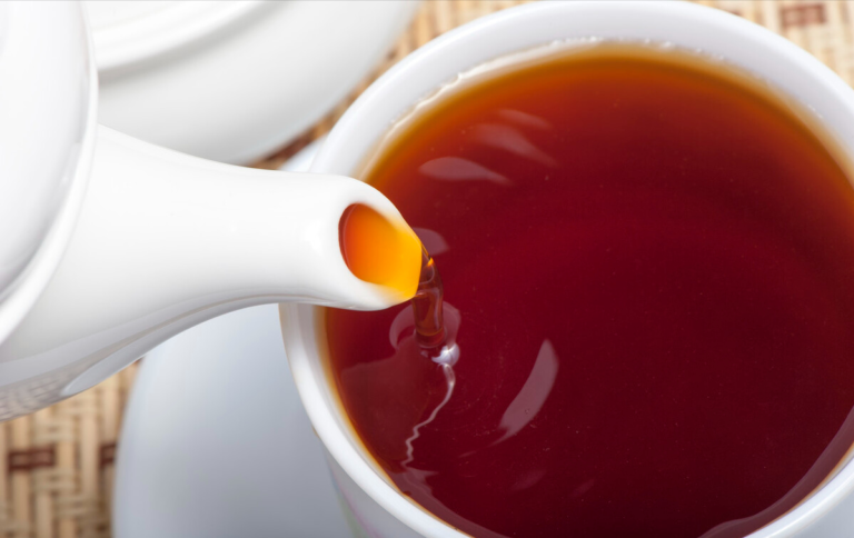 红茶的功效与作用（冬天喝红茶对身体有什么好处）