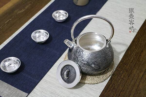 银茶壶是怎么开壶的？银茶壶的使用与保养方法