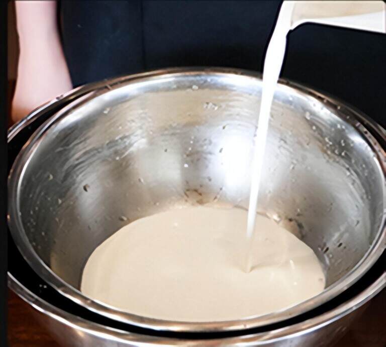 奶茶的奶盖是怎么做的？奶盖的做法与配方教程