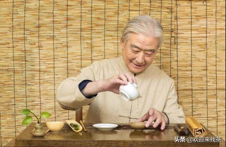 老人喝茶需要注意些什么（老年人喝茶注意事项）