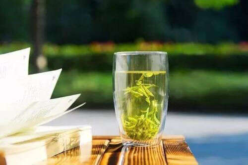 西湖龙井属于什么茶？绿茶
