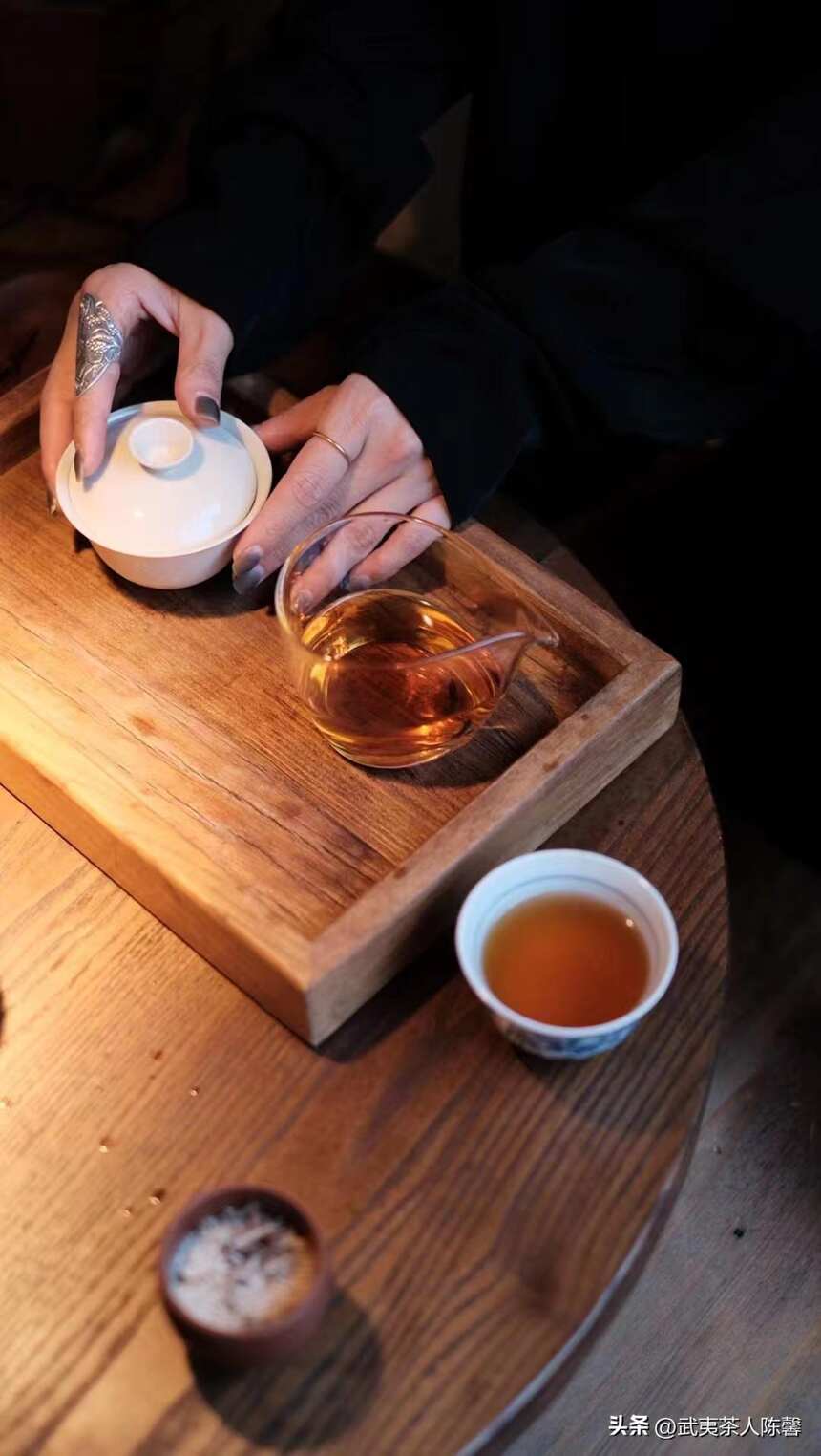 武夷岩茶茶汤颜色诉说的秘密