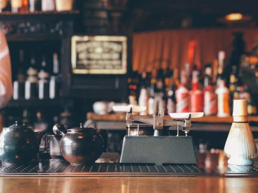 文圣茶说丨北京「 飞鸟制茶 」隐在复古酒吧内的日式茶铺