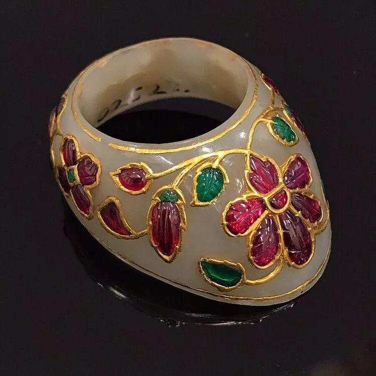 古代中国，最顶级的金镶玉