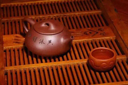 红茶用紫砂壶泡好吗