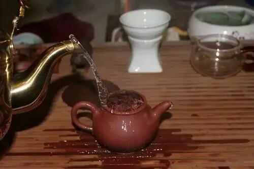 新买的紫砂茶壶第一次如何清洗