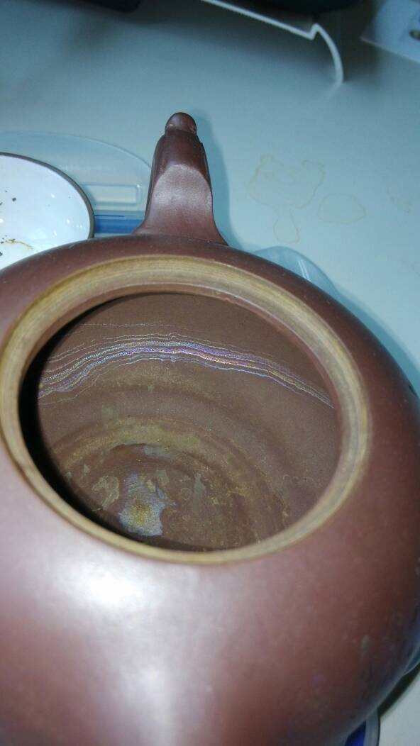 紫砂壶上面有茶痕怎么回事