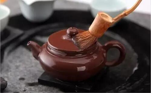 清洗紫砂壶茶垢用什么方法最好