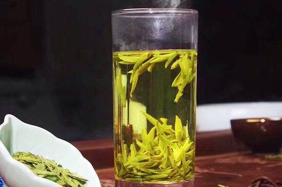 龙井茶喝多了对身体有害吗（女生每天喝绿茶的危害